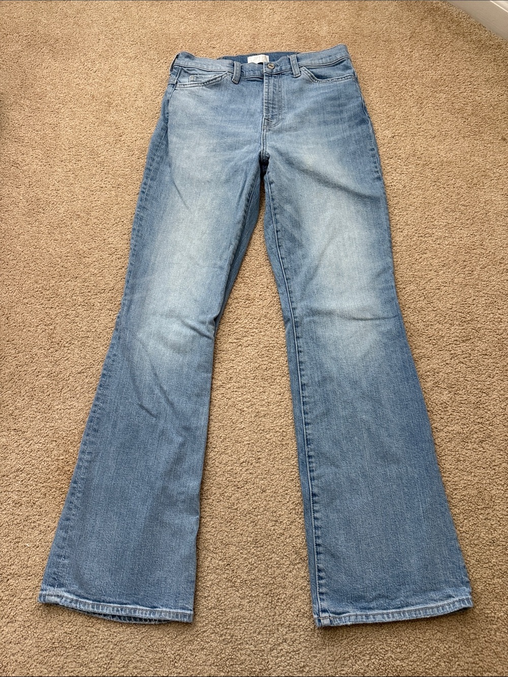 7 For All Mankind High Rise Easy Bootcut Light Blue Long Inseam Jeans Size 30